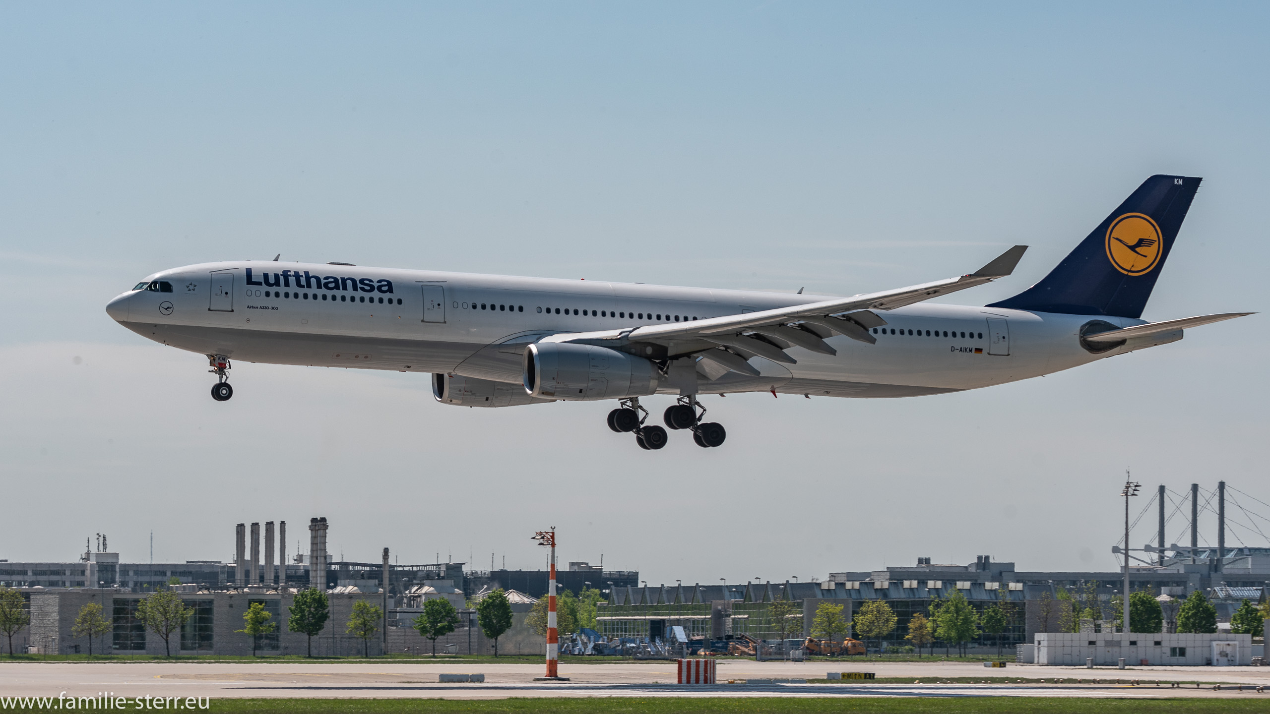 D-AIKM